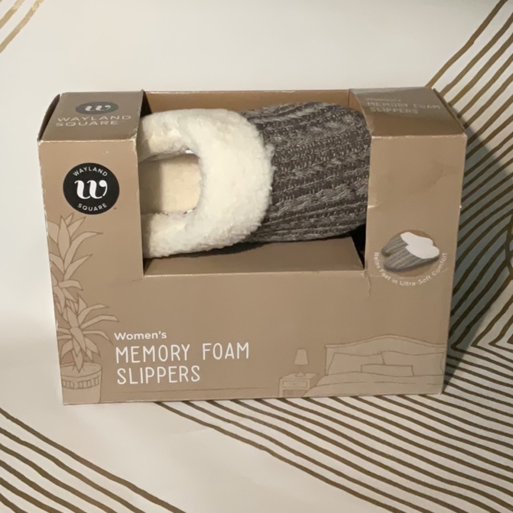 Memory Foam Slippers,Brown, Wayland Square, Women’s 6-7
